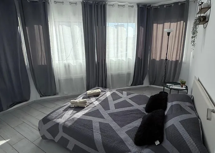 Kypa 50 Steps To The * Larnaka